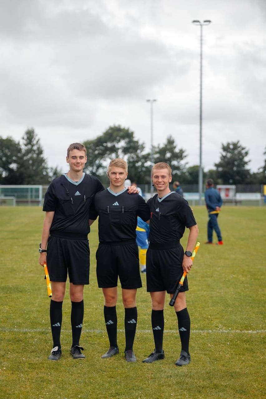 Gespann Fynn Luca Schmidt, Mika Hems und Lennard Gawallek (v.l.).